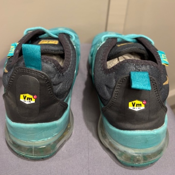 Nike Air VaporMax TN Plus Green Black Gradient - Men's Size 7 - Picture 3 of 5